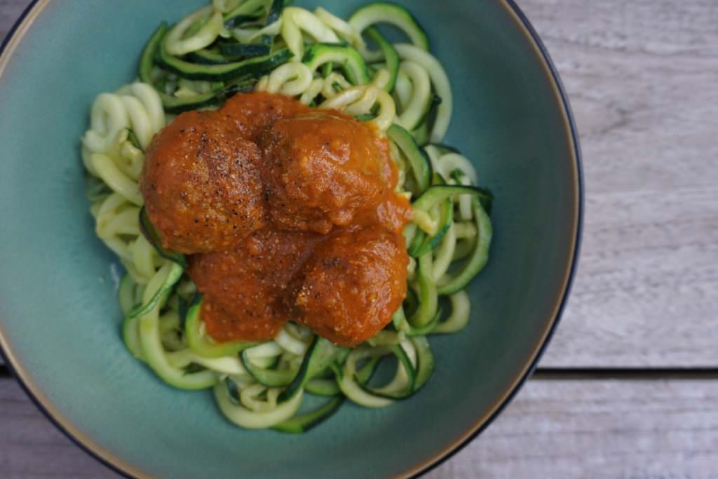 Tomatensaus met verborgen groenten